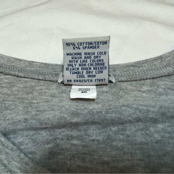 Old Navy long sleeve women’s XXL. In great condition! Like new. - Picture 5 of 5